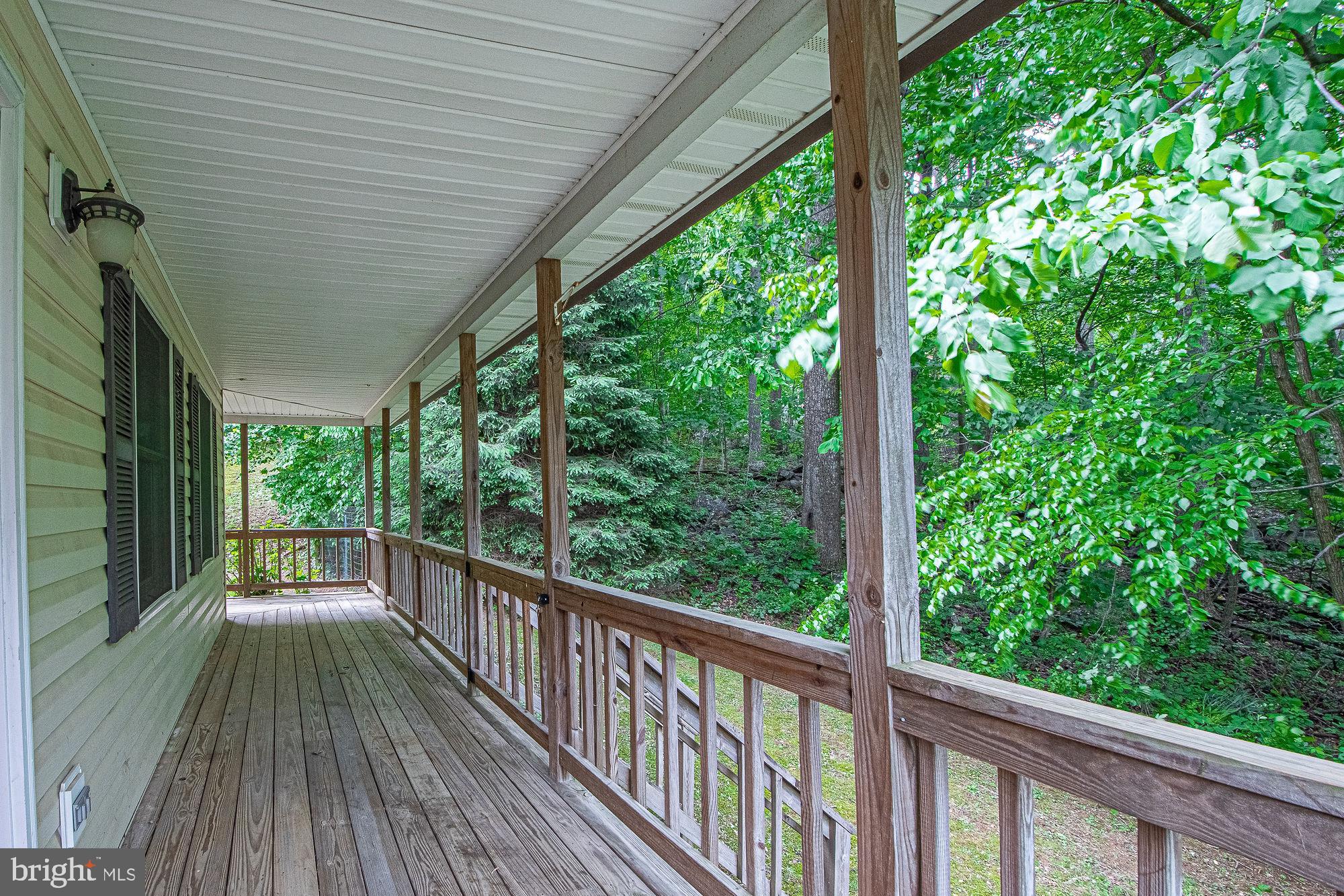 302 Parkside Road Linden, VA 22642 - Photo 5 of 30 a view of balcony with wooden floor