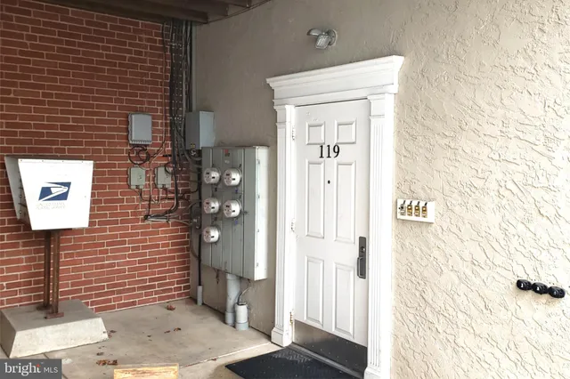 $1,300 | 119 South 3rd Street, Unit 1, Oxford, PA 19363