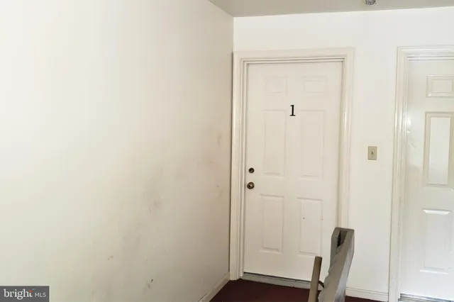 $1,300 | 119 South 3rd Street, Unit 1, Oxford, PA 19363