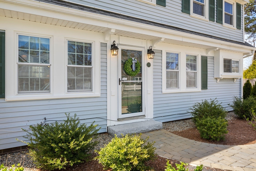 13 Hamilton Road Dennis, MA 02639 - Photo 32 of 40 a front view of a house