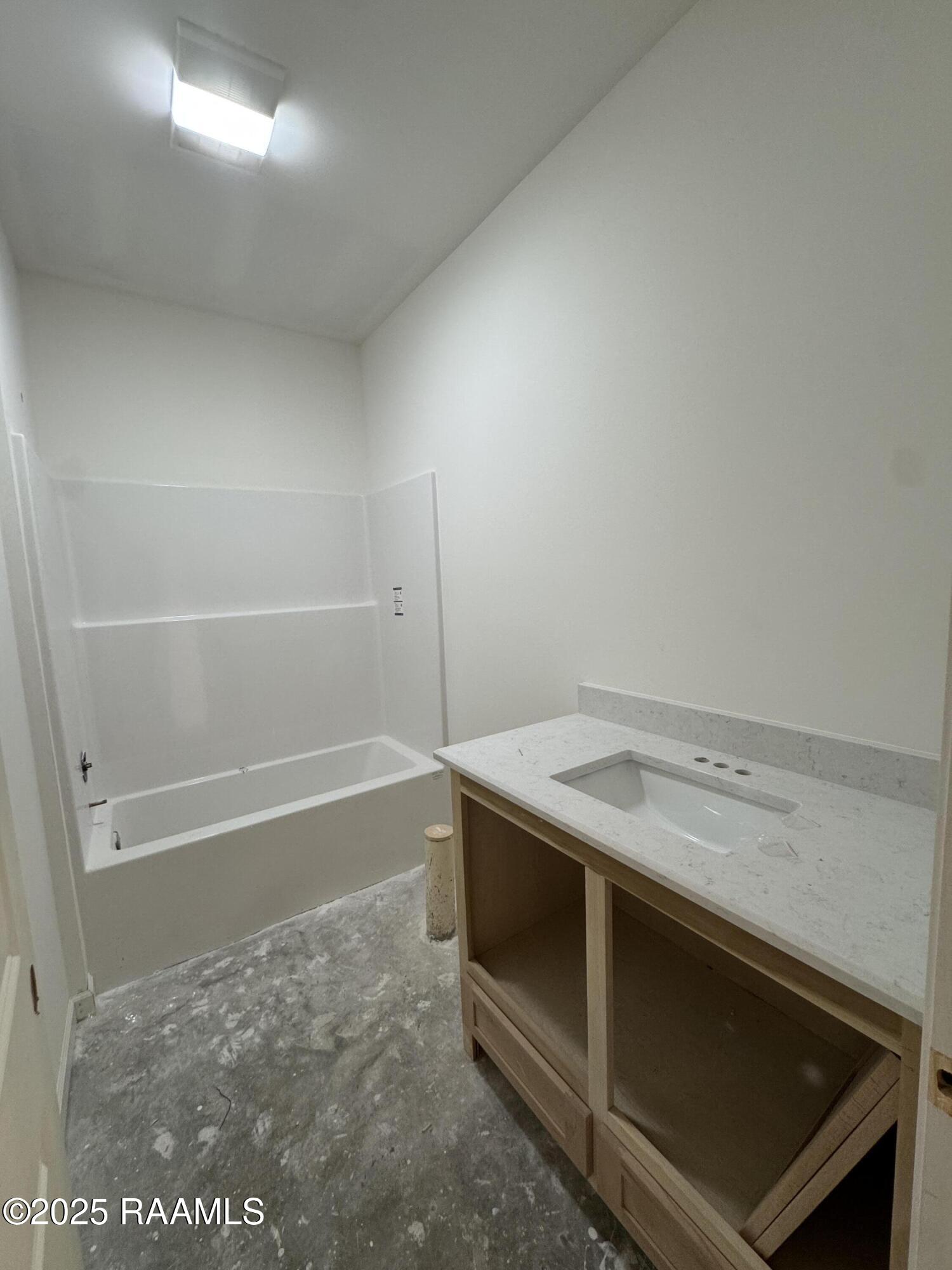 203 Deerfield Loop Duson, LA 70529 - Photo 4 of 7 Bath