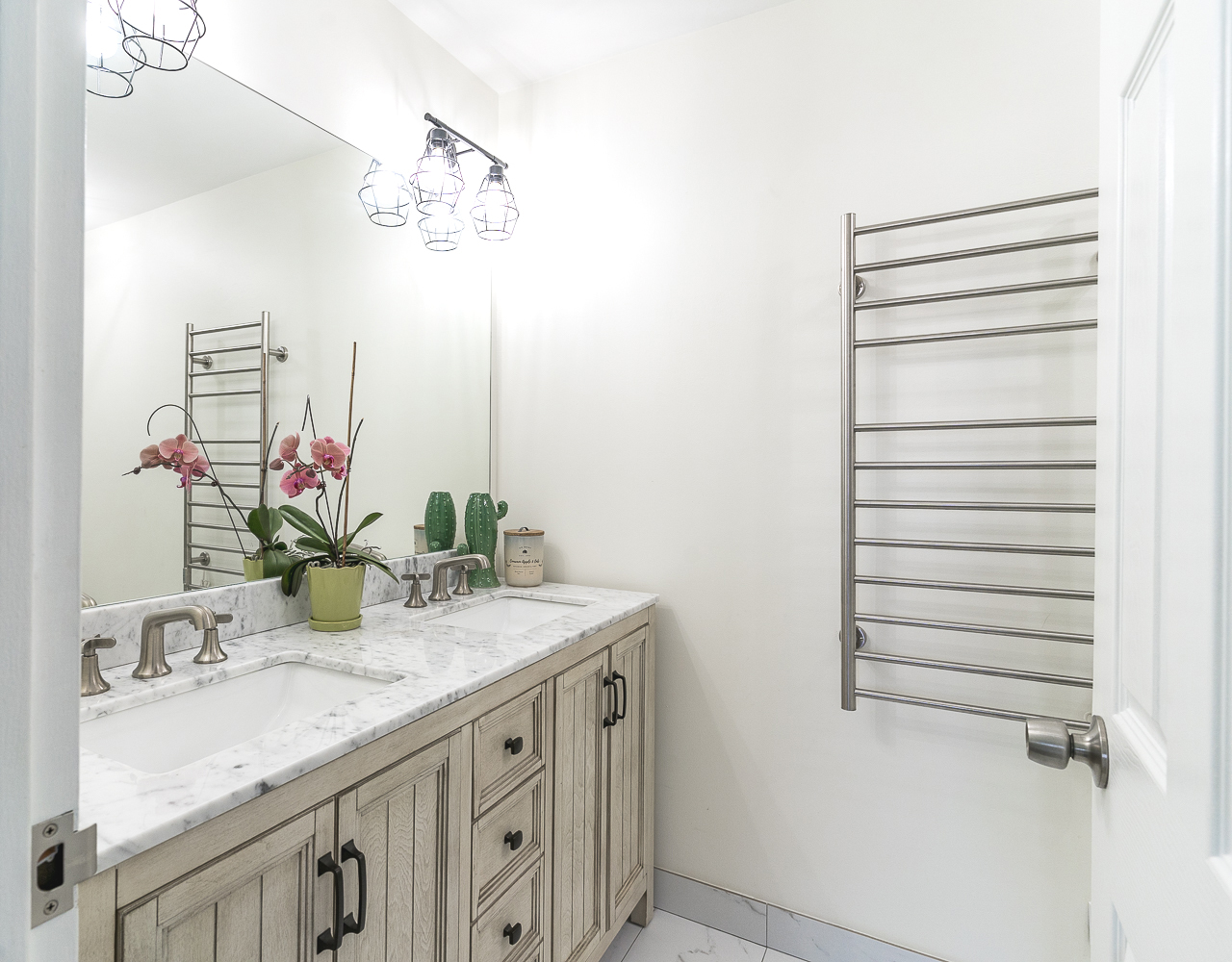 6147 North Sheridan Road, Unit 30B Chicago, IL 60660 - Photo 11 of 22