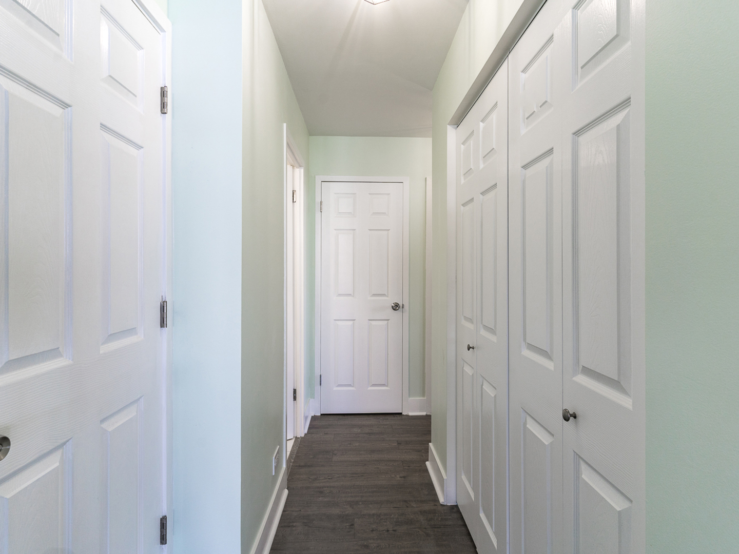 6147 North Sheridan Road, Unit 30B Chicago, IL 60660 - Photo 10 of 22