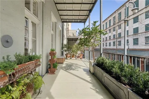 $1,200,000 | 225 Girod Street, Unit 202, New Orleans, LA 70130