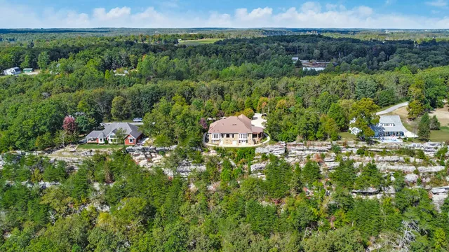 $1,100,000 | 221 Wind Song Trail, Crossville, TN 38555