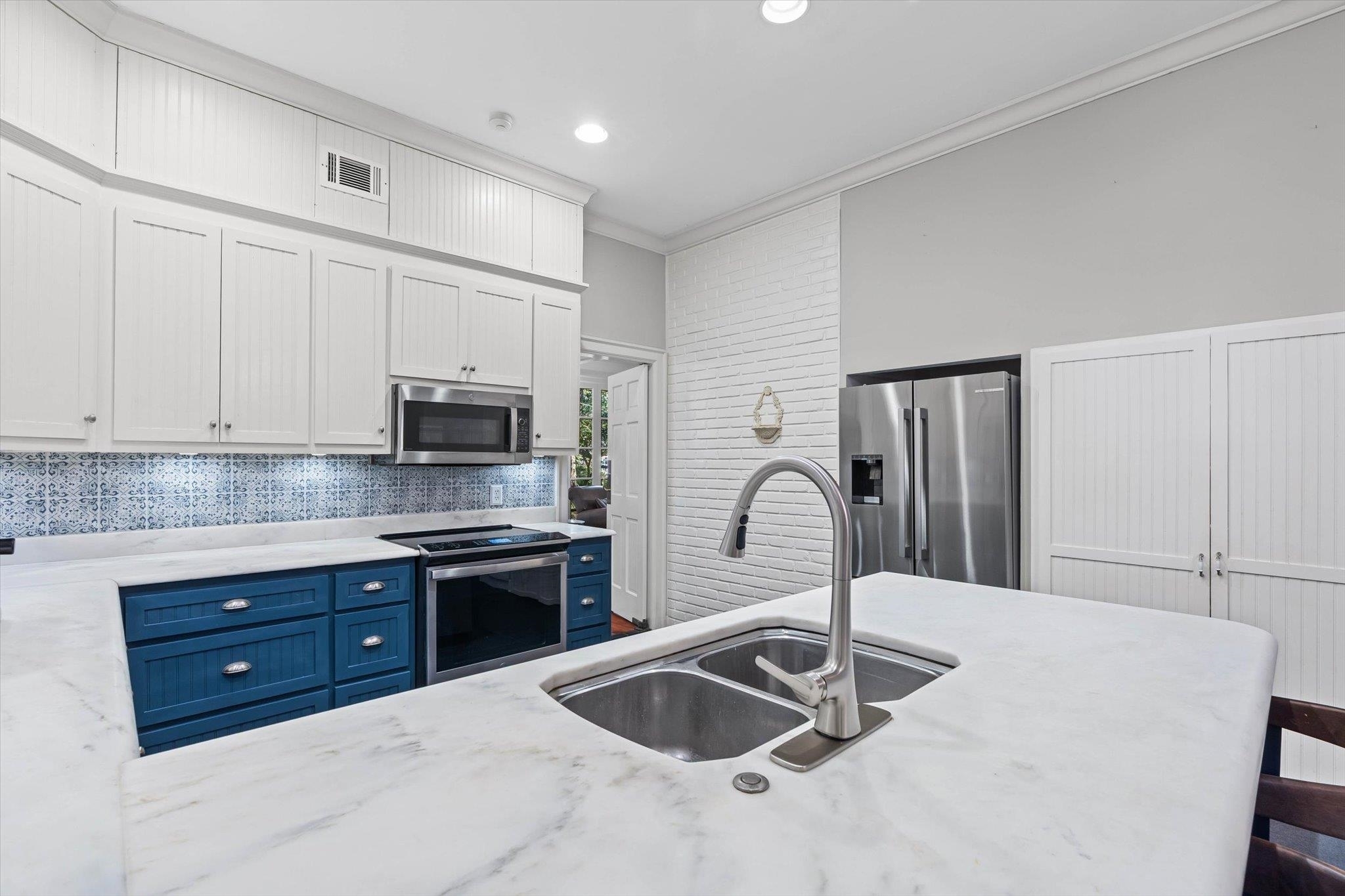 259 Dilston Lane Mobile, AL 36608 - Photo 11 of 37 Kitchen