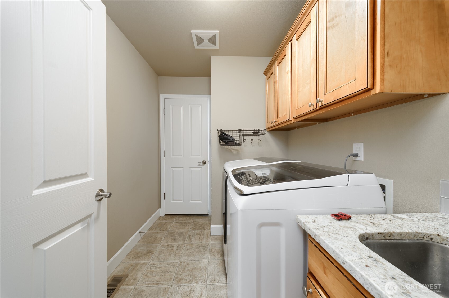 18820 Big Lake Ridge Place Mount Vernon, WA 98274 - Photo 32 of 40
