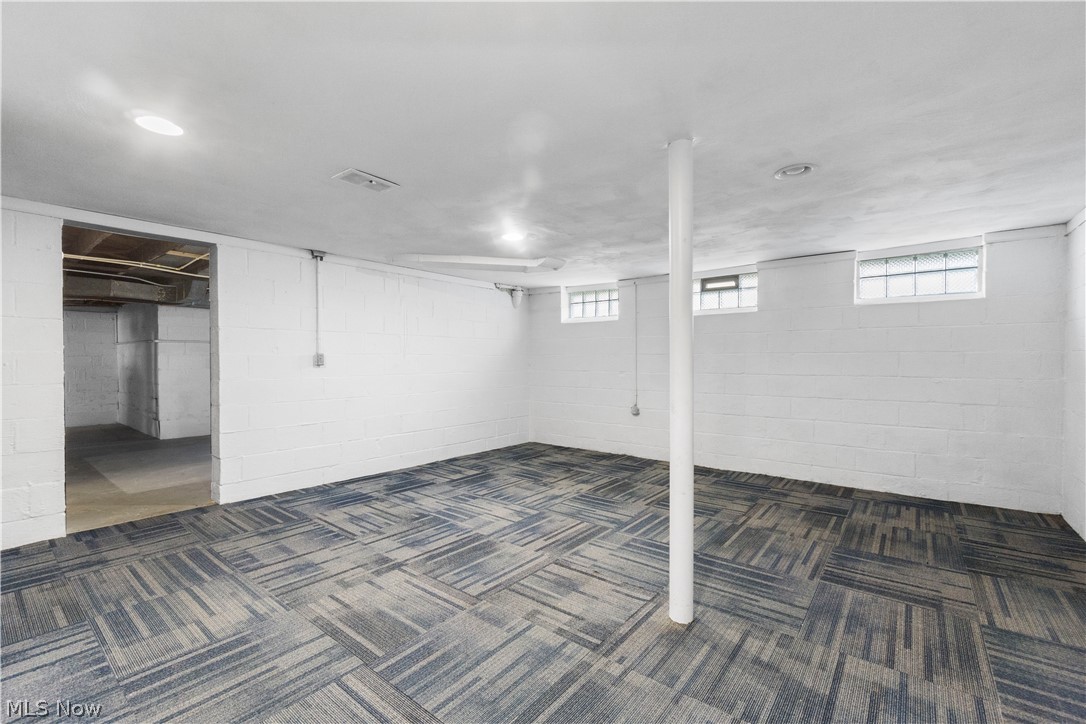 4250 Wilmington Road Cleveland, OH 44121 - Photo 25 of 29 Gallery Image 25