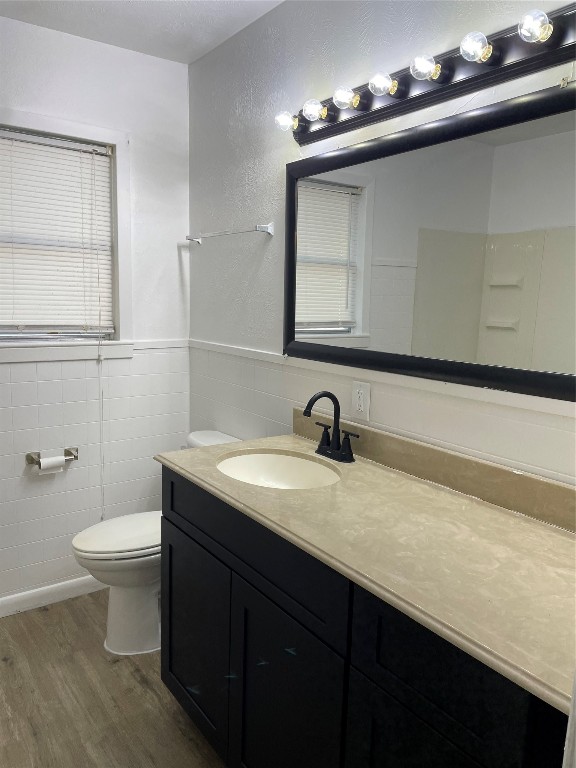 1119 Tobola Street Rosenberg, TX 77471 - Photo 10 of 14 a bathroom with a sink and a toilet