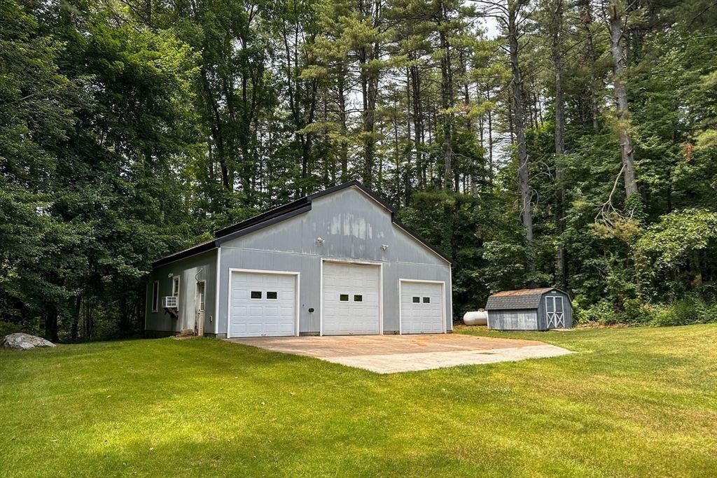 75 Bridle Road Ludlow, MA 01056 - Photo 6 of 27
