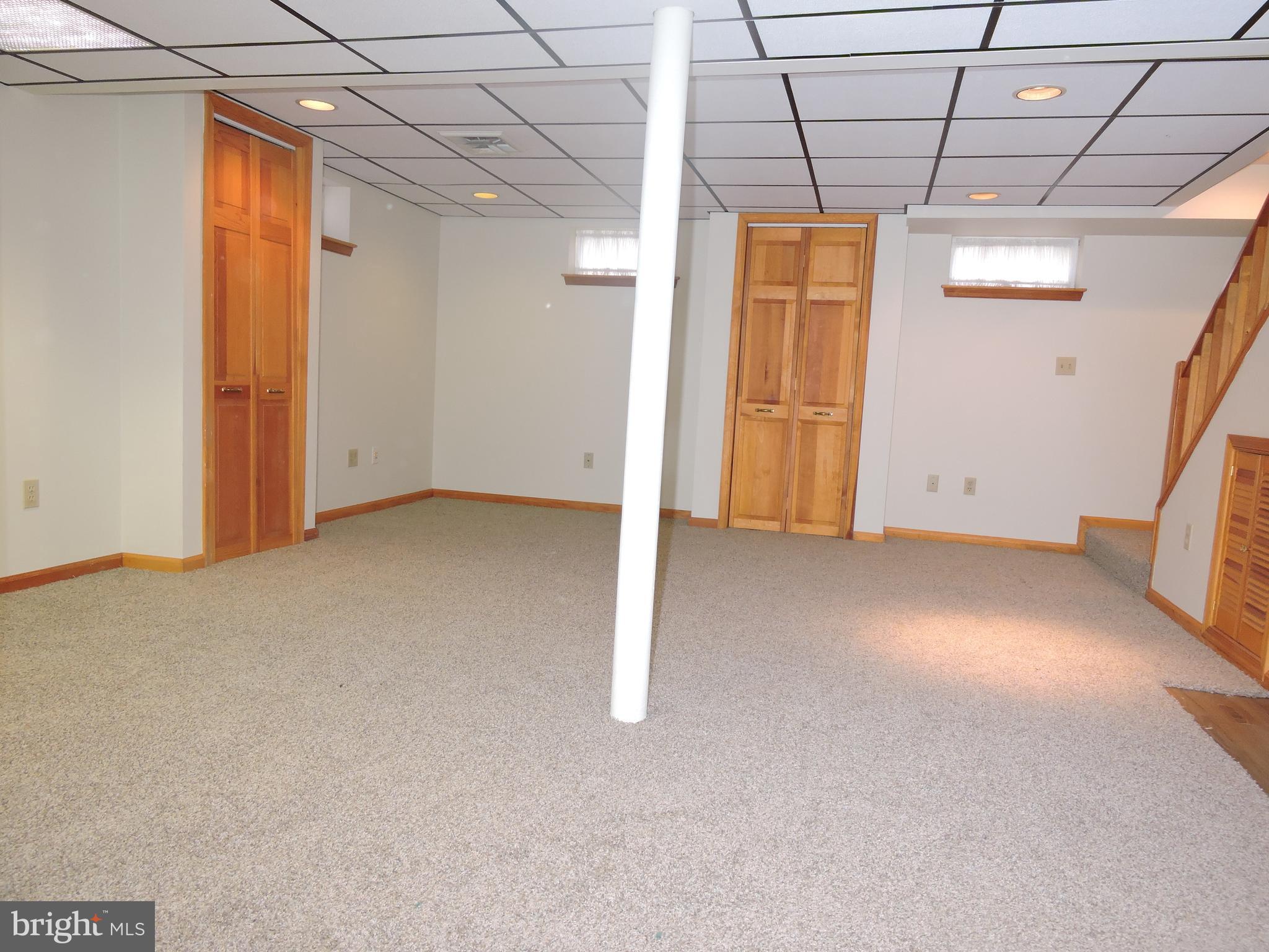 8705 School Road Baltimore, MD 21234 - Photo 33 of 56 Spacious Family room