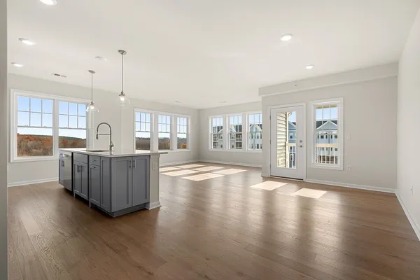 $639,995 | 5 Peters Farm Way, Unit 7106, Westborough, MA 01581