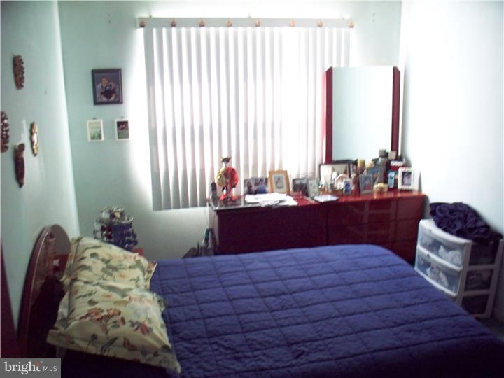 3286 Tara Road Philadelphia, PA 19154 - Photo 6 of 9 Master Bedroom