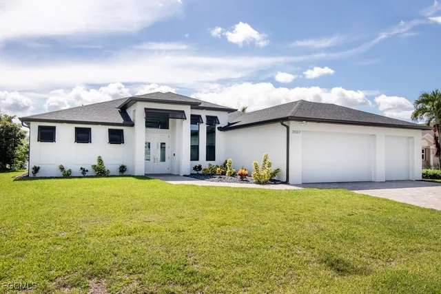 $8,500 | 3507 Southwest 2nd Avenue, Cape Coral, FL 33914