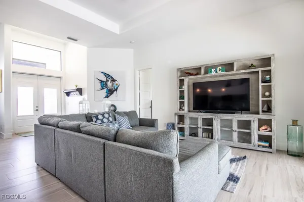 $8,500 | 3507 Southwest 2nd Avenue, Cape Coral, FL 33914