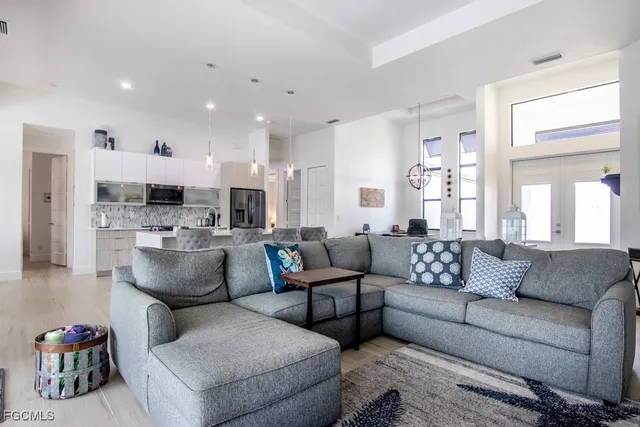 $8,500 | 3507 Southwest 2nd Avenue, Cape Coral, FL 33914