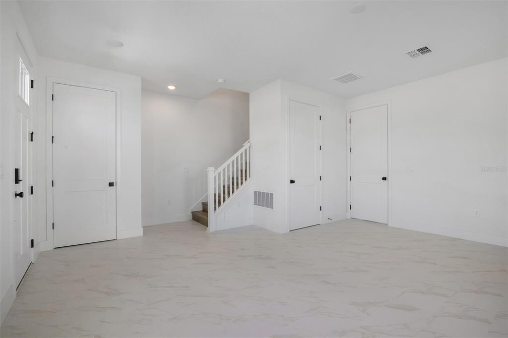 15178 Groveside Road Winter Garden, FL 34787 - Photo 5 of 32