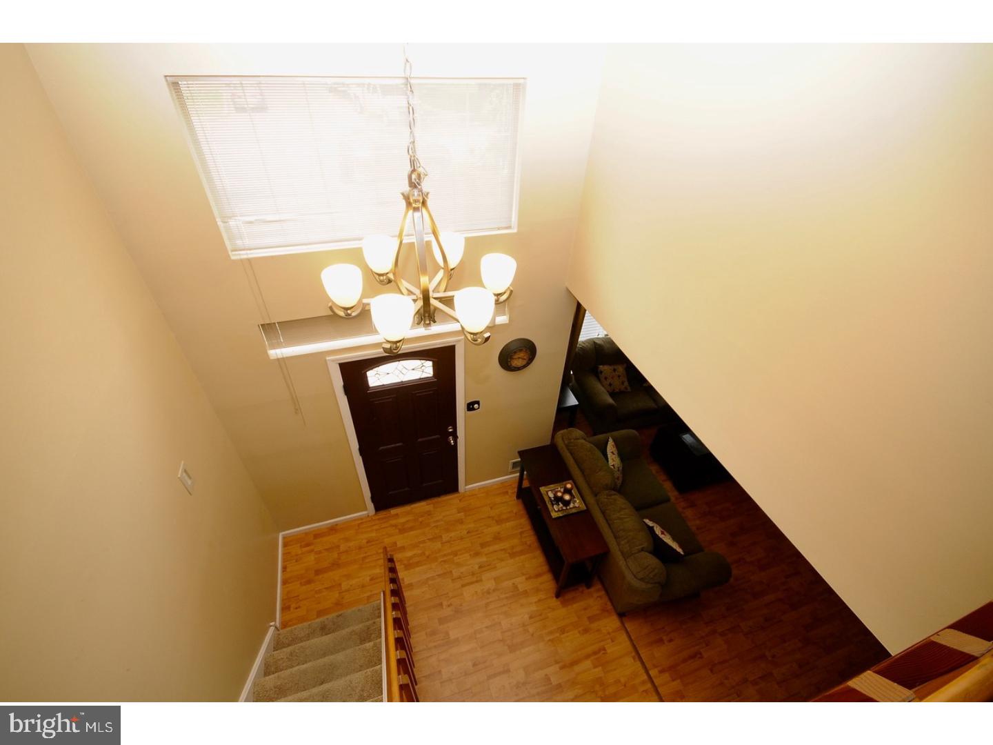 162 Crossing Way Clementon, NJ 08021 - Photo 3 of 23 Gallery Image 3