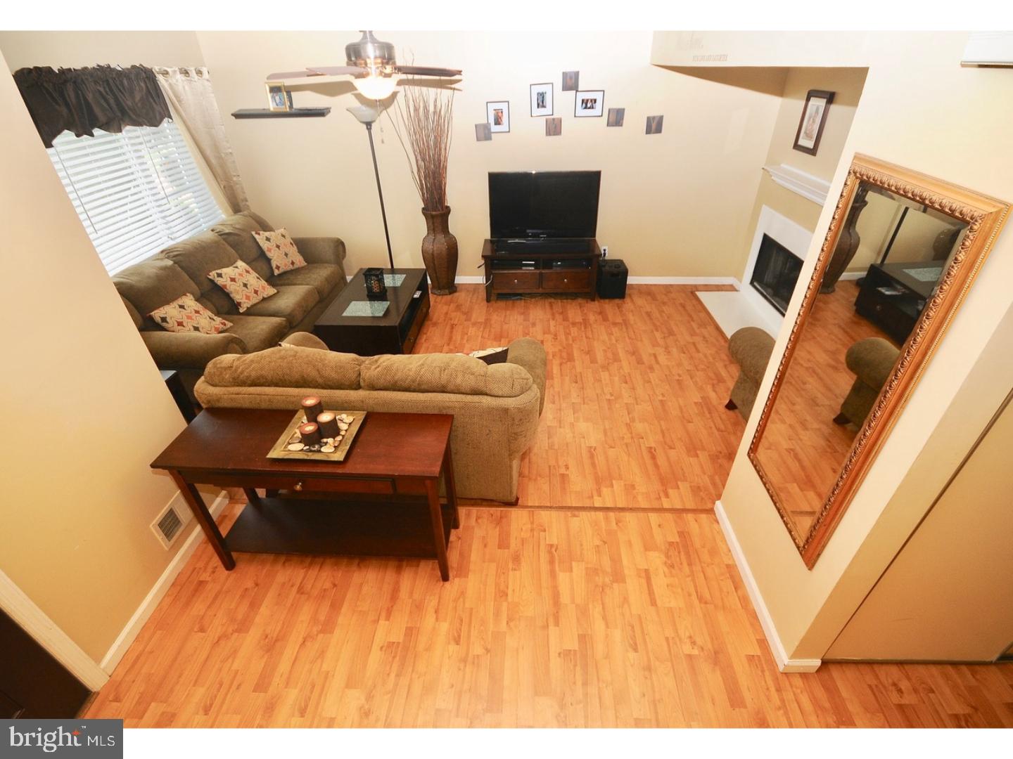 162 Crossing Way Clementon, NJ 08021 - Photo 5 of 23 Gallery Image 5