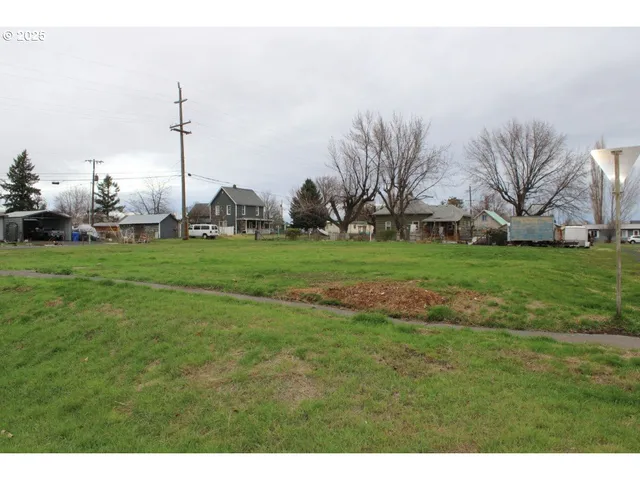 $99,500 | 253 West College Street, Athena, OR 97813