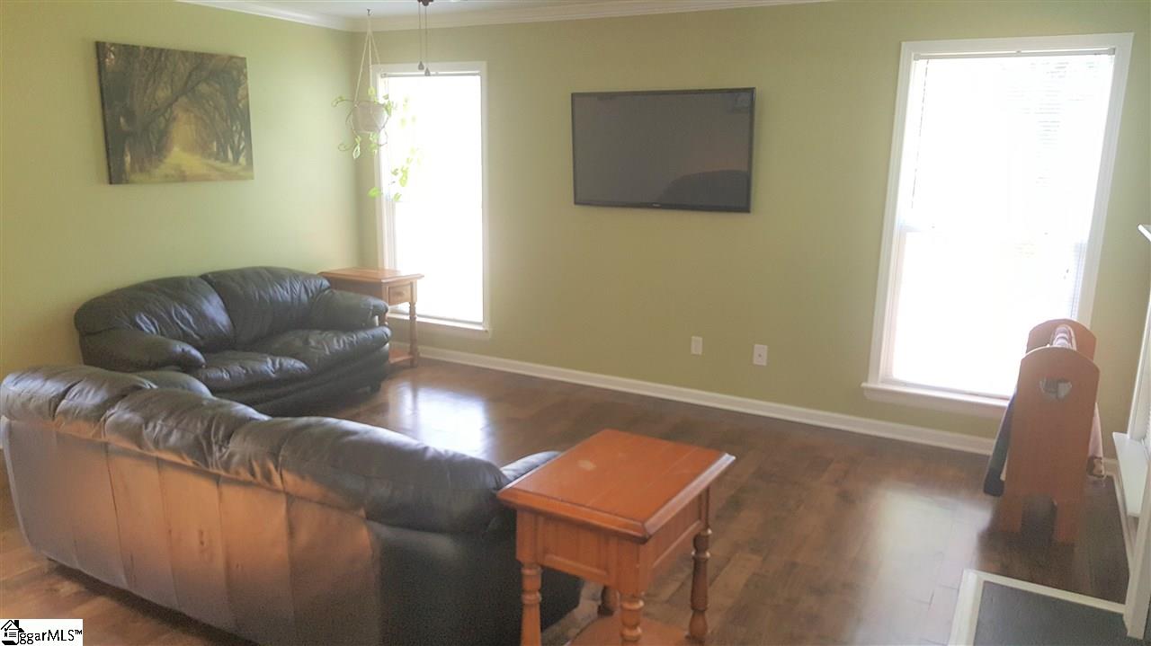 205 Fountain Brook Lane Fountain Inn, SC 29644 - Photo 8 of 34 Gallery Image 8