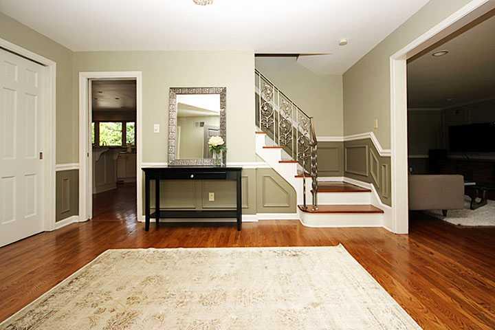 966 Osage Road Pittsburgh, PA 15243 - Photo 2 of 25 Entry/Foyer.