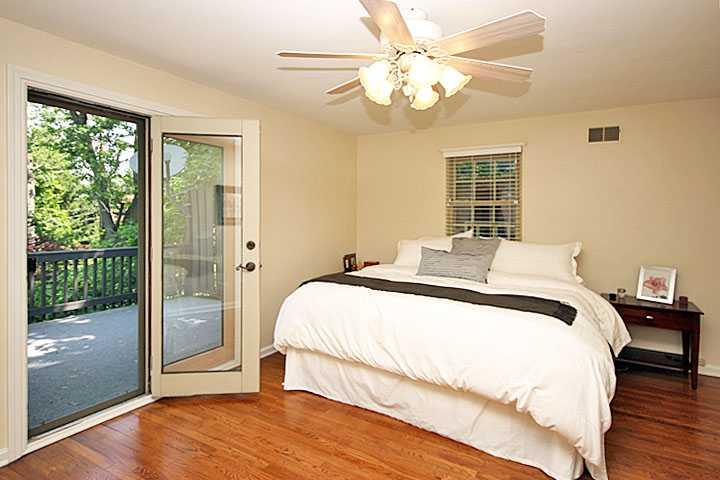 966 Osage Road Pittsburgh, PA 15243 - Photo 10 of 25 Master Bedroom.