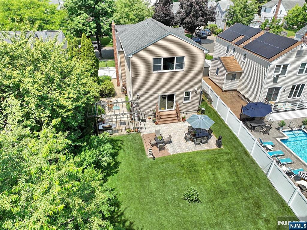 396 Burlington Road Paramus, NJ 07652 - Photo 41 of 46
