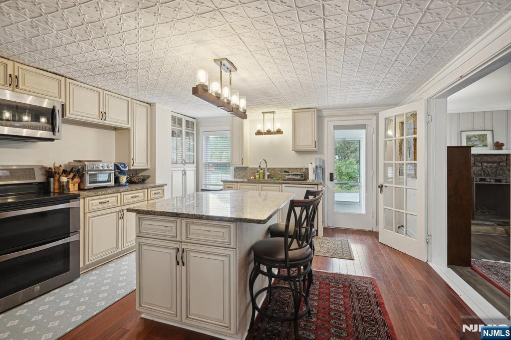 716 Glen Road Sparta, NJ 07871 - Photo 5 of 38