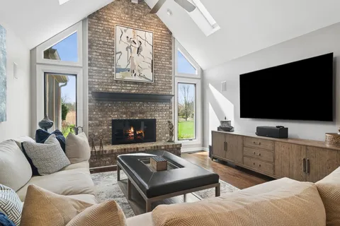 $1,029,000 | 1362 Gettysburg Road, Long Grove, IL 60047