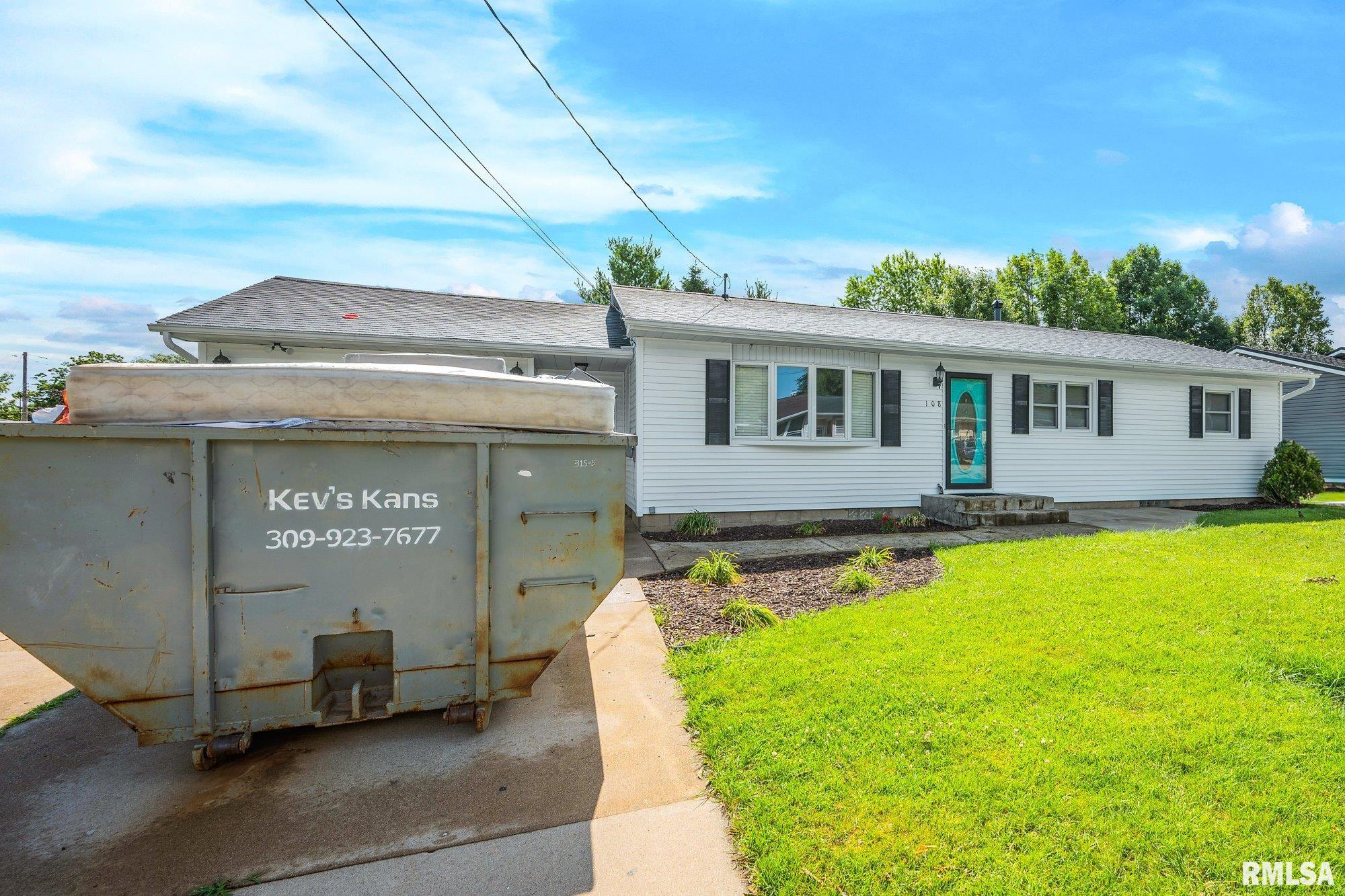108 North 3rd Street Roanoke, IL 61561 - Photo 32 of 48