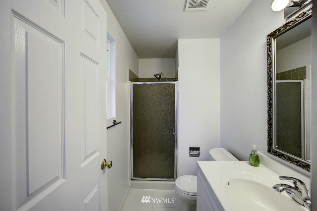 16806 3rd Avenue Southeast Bothell, WA 98012 - Photo 15 of 25 Gallery Image 15