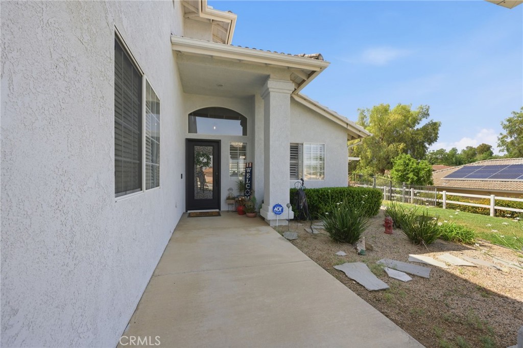 14371 Rock Riverside, CA 92503 - Photo 5 of 67