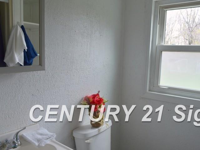 340 North Elevator Road Linwood, MI 48634 - Photo 5 of 11 Gallery Image 5