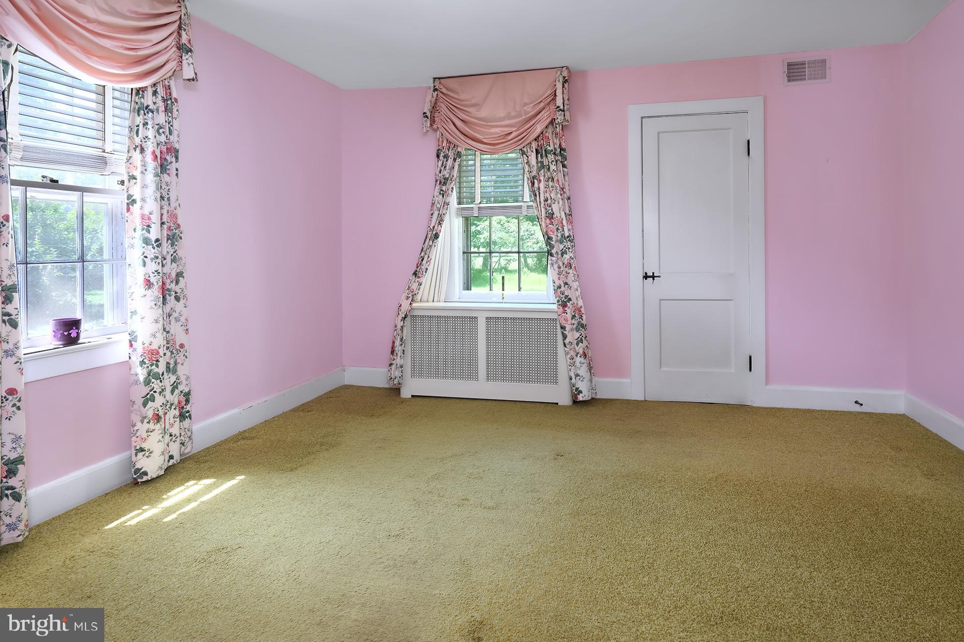 166 Pennington Harbourton Road Pennington, NJ 08534 - Photo 12 of 25 Gallery Image 12