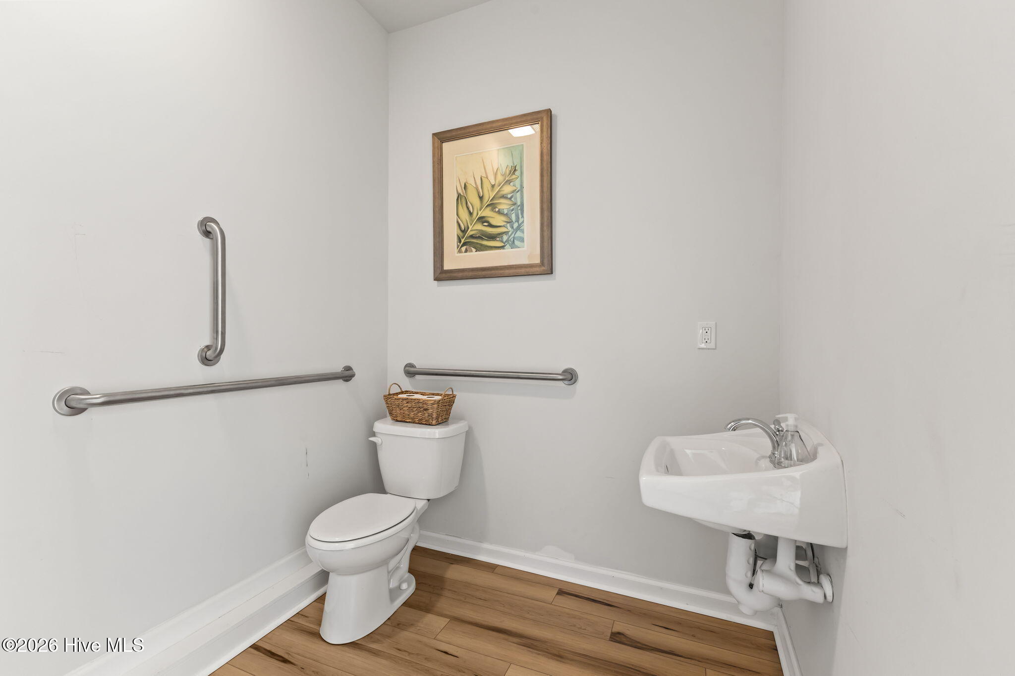 274 Norris Landing Road Peletier, NC 28584 - Photo 37 of 51 BONUS ROOM BATH