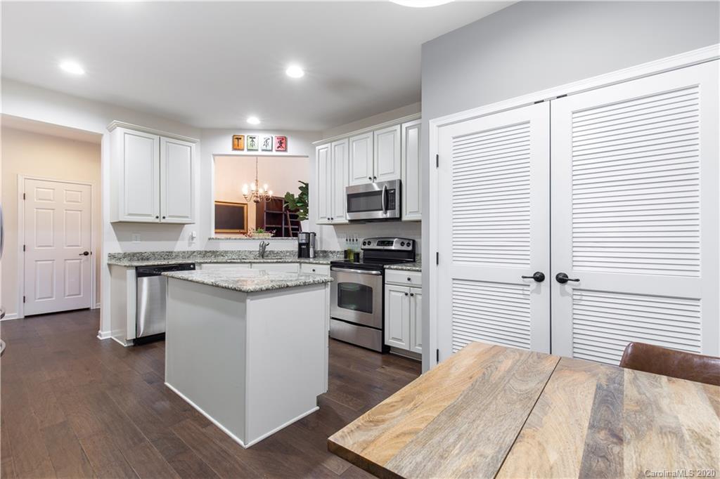 124 Inlet Point Drive Tega Cay, SC 29708 - Photo 10 of 24