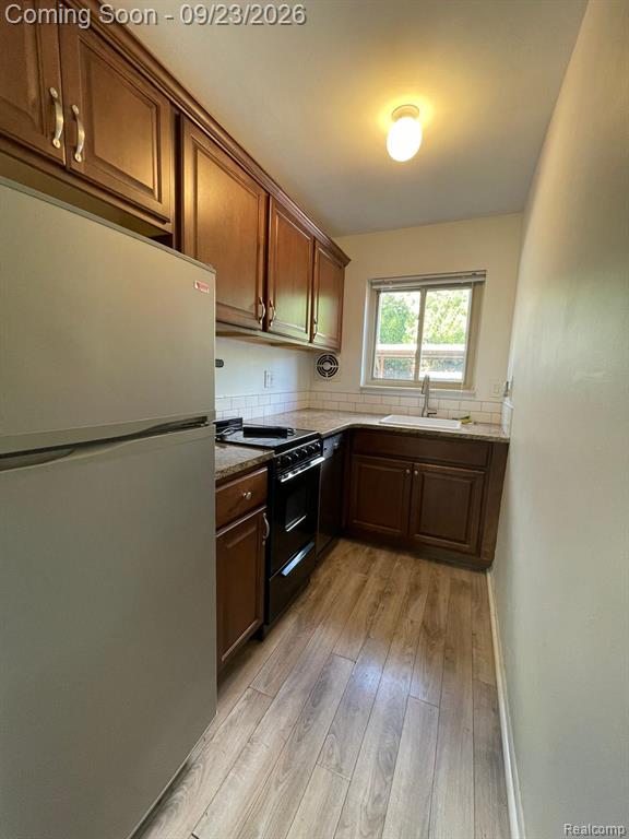 2859 East Maple Road Birmingham, MI 48009 - Photo 4 of 9 Gallery Image 4