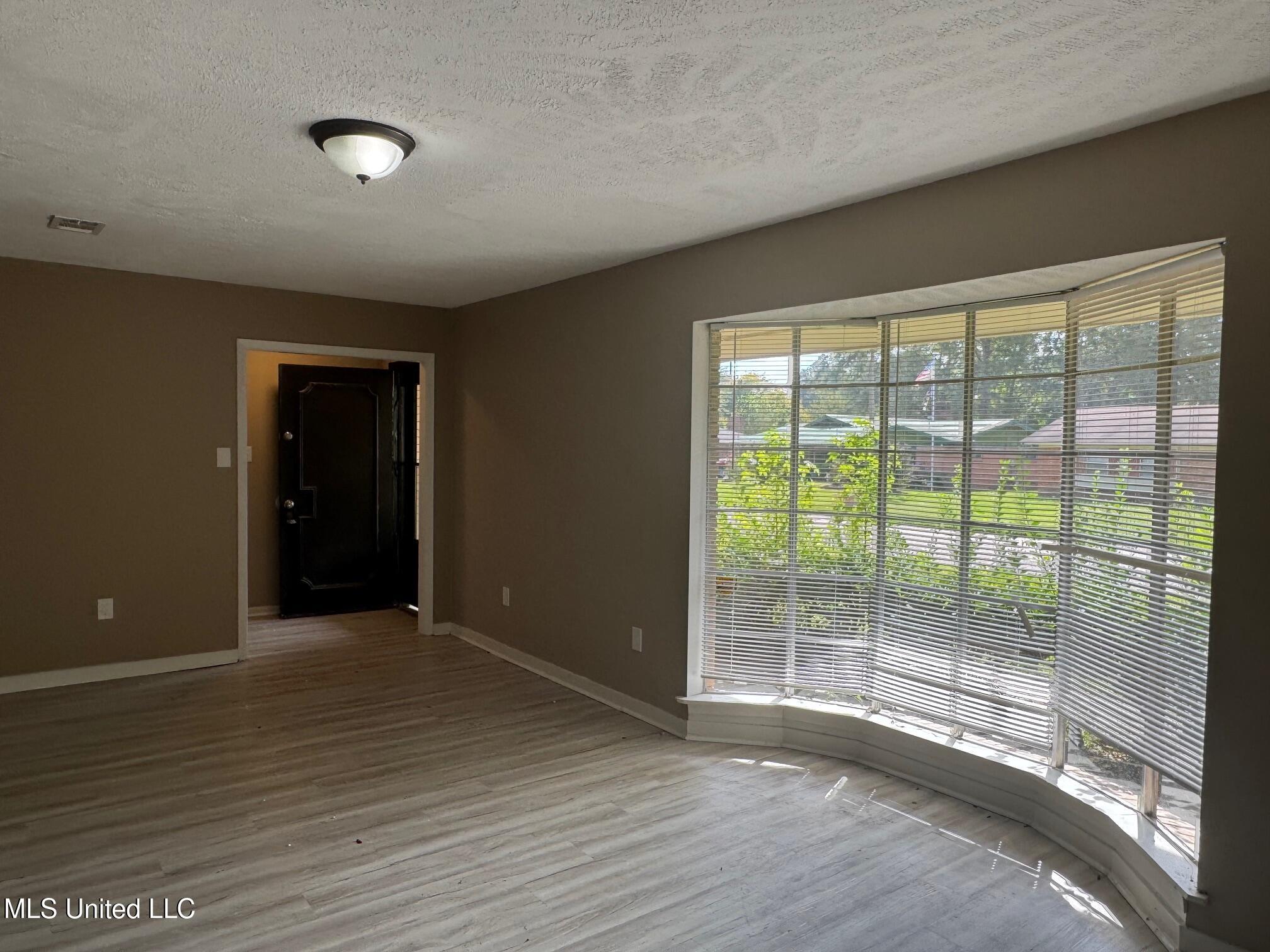 6607 Franklin Delano Roosevelt Drive Jackson, MS 39213 - Photo 4 of 26 IMG_5825