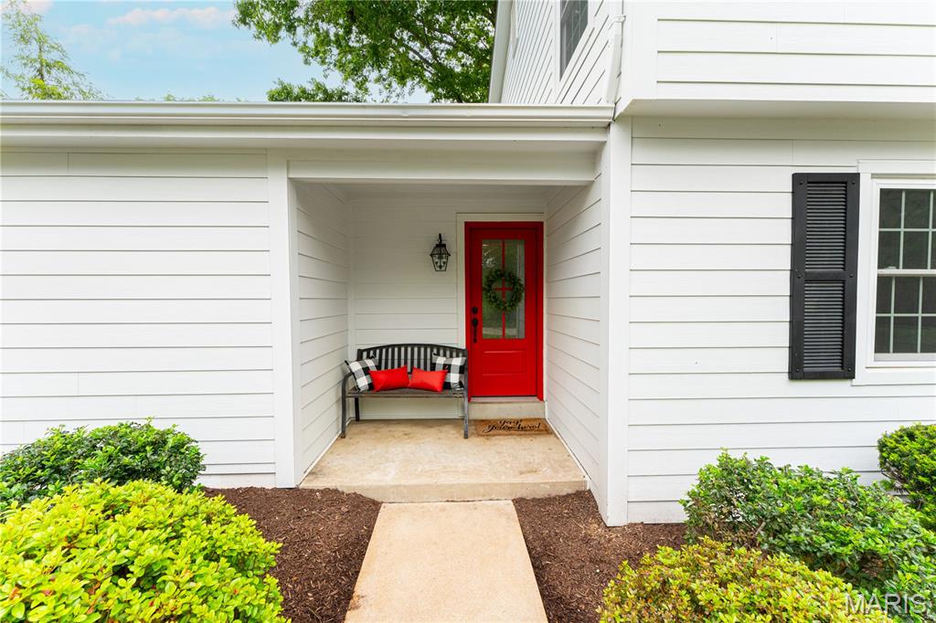 13622 Peacock Farm Road St. Louis, MO 63131 - Photo 2 of 25