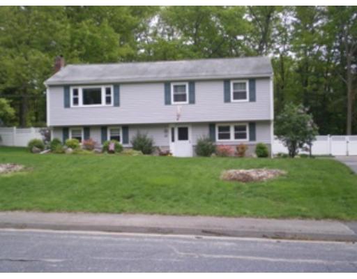33 Southgate Road Franklin, MA 02038 - Photo 1 of 7 Gallery Image 1