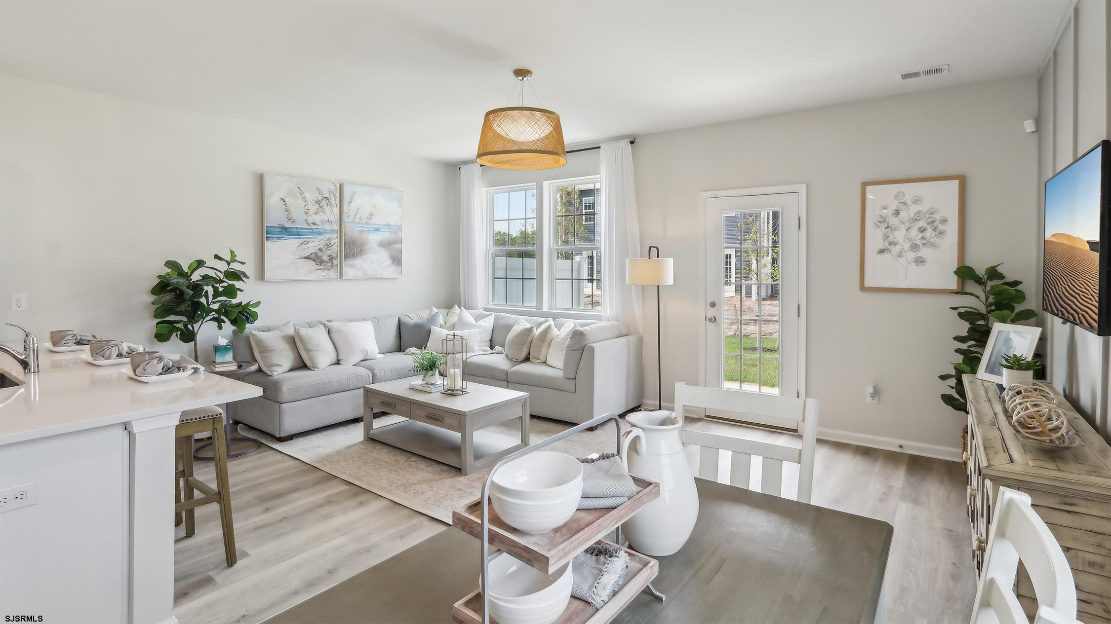 204 Bentz Avenue, Unit 4 Villas, NJ 08251 - Photo 3 of 25