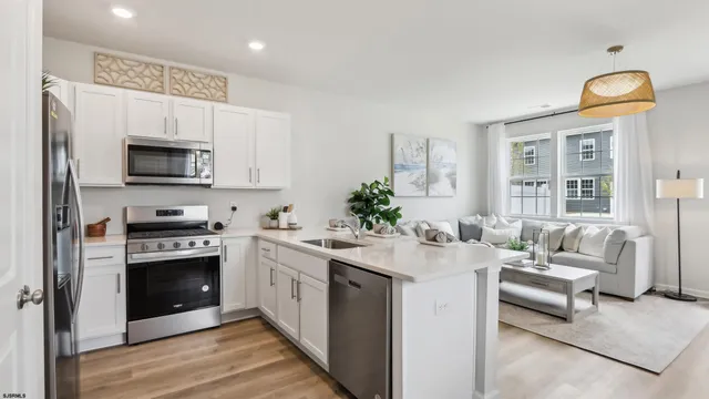 $434,790 | 204 Bentz Avenue, Unit 4, Villas, NJ 08251