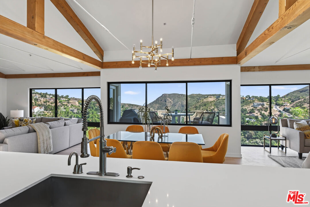 14 Stallion Road Bell Canyon, CA 91307 - Photo 26 of 41 Gallery Image 26