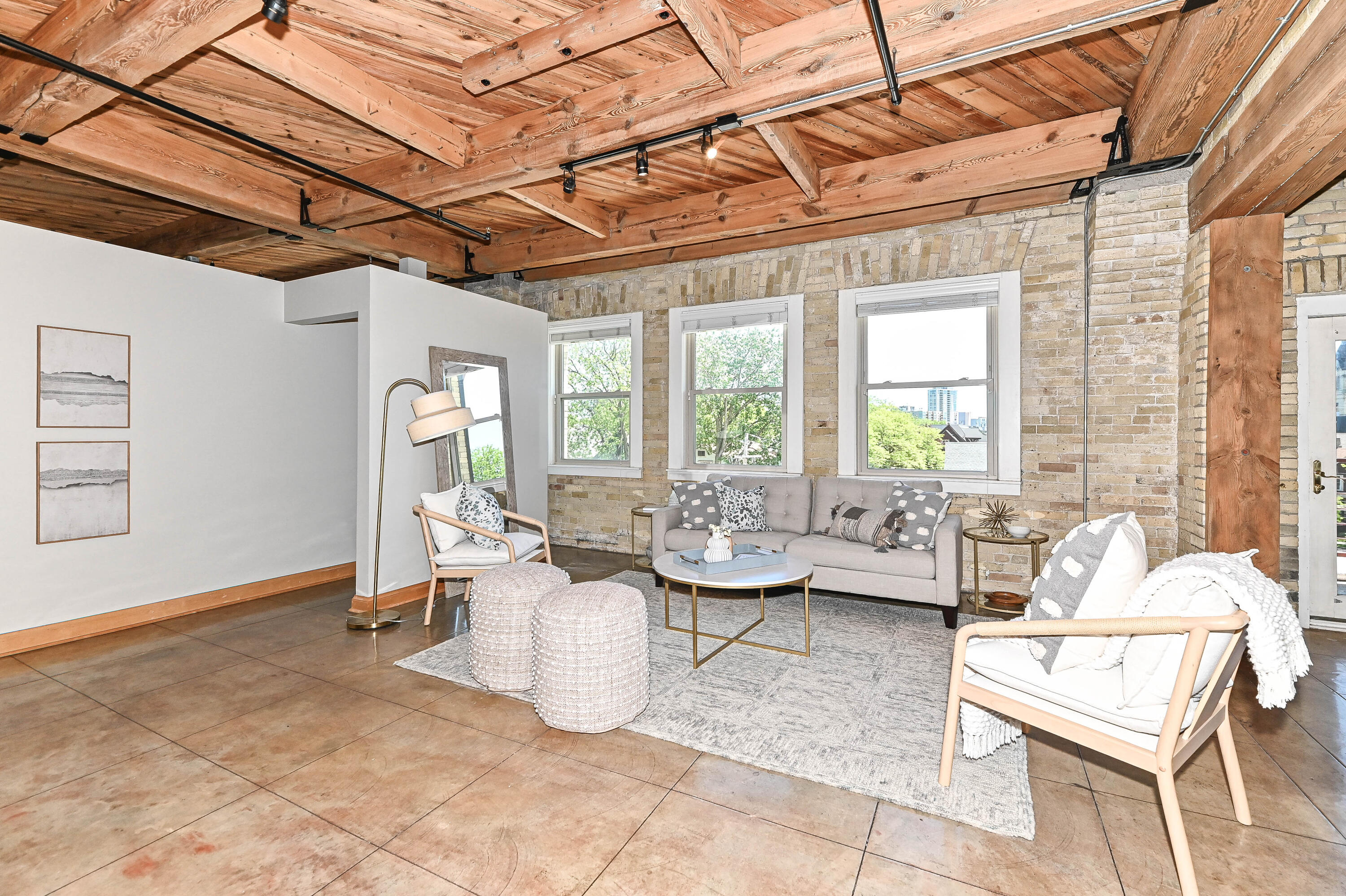 904 East Pearson Street, Unit 401 Milwaukee, WI 53202 - Photo 5 of 43 Pearson-5