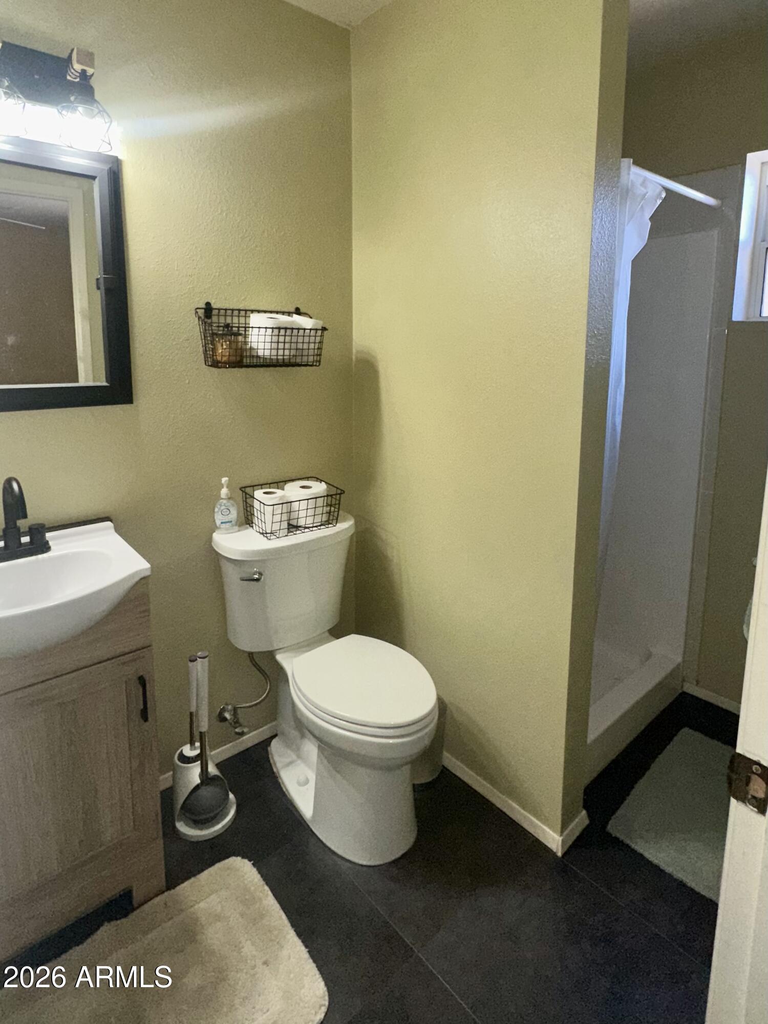 2927 Wildcat Trail Overgaard, AZ 85933 - Photo 15 of 18 Master Bathroom