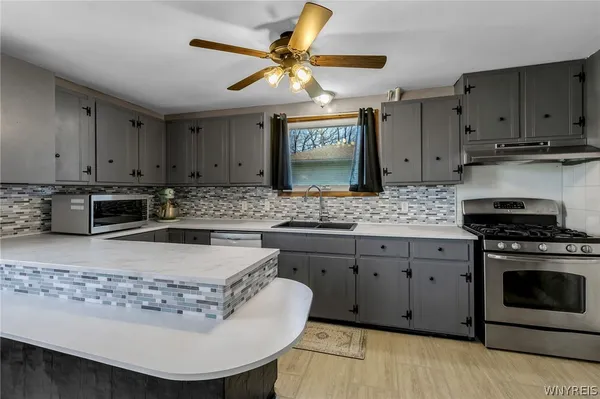 $319,900 | 2981 Krueger Road, Wheatfield, NY 14120
