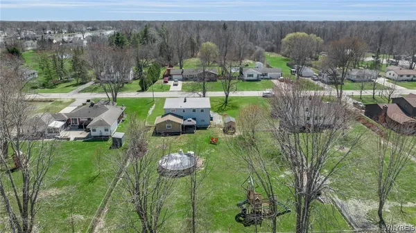 $319,900 | 2981 Krueger Road, Wheatfield, NY 14120