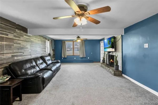 $319,900 | 2981 Krueger Road, Wheatfield, NY 14120