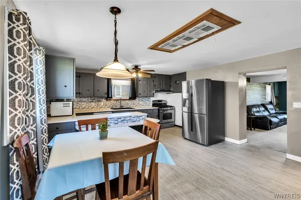 $319,900 | 2981 Krueger Road, Wheatfield, NY 14120